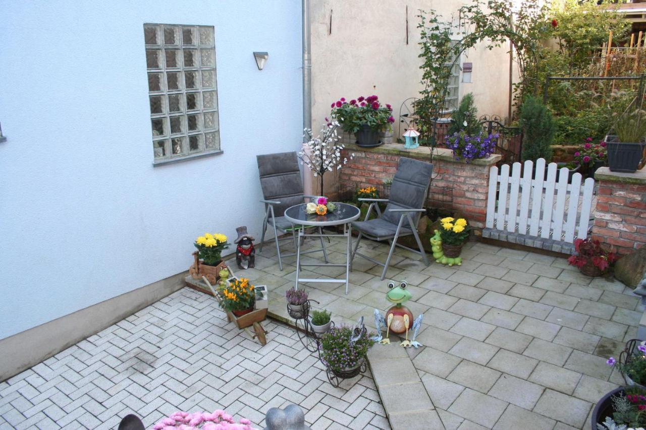 Ferienwohnung Spatzennest In Edesheim Bagian luar foto